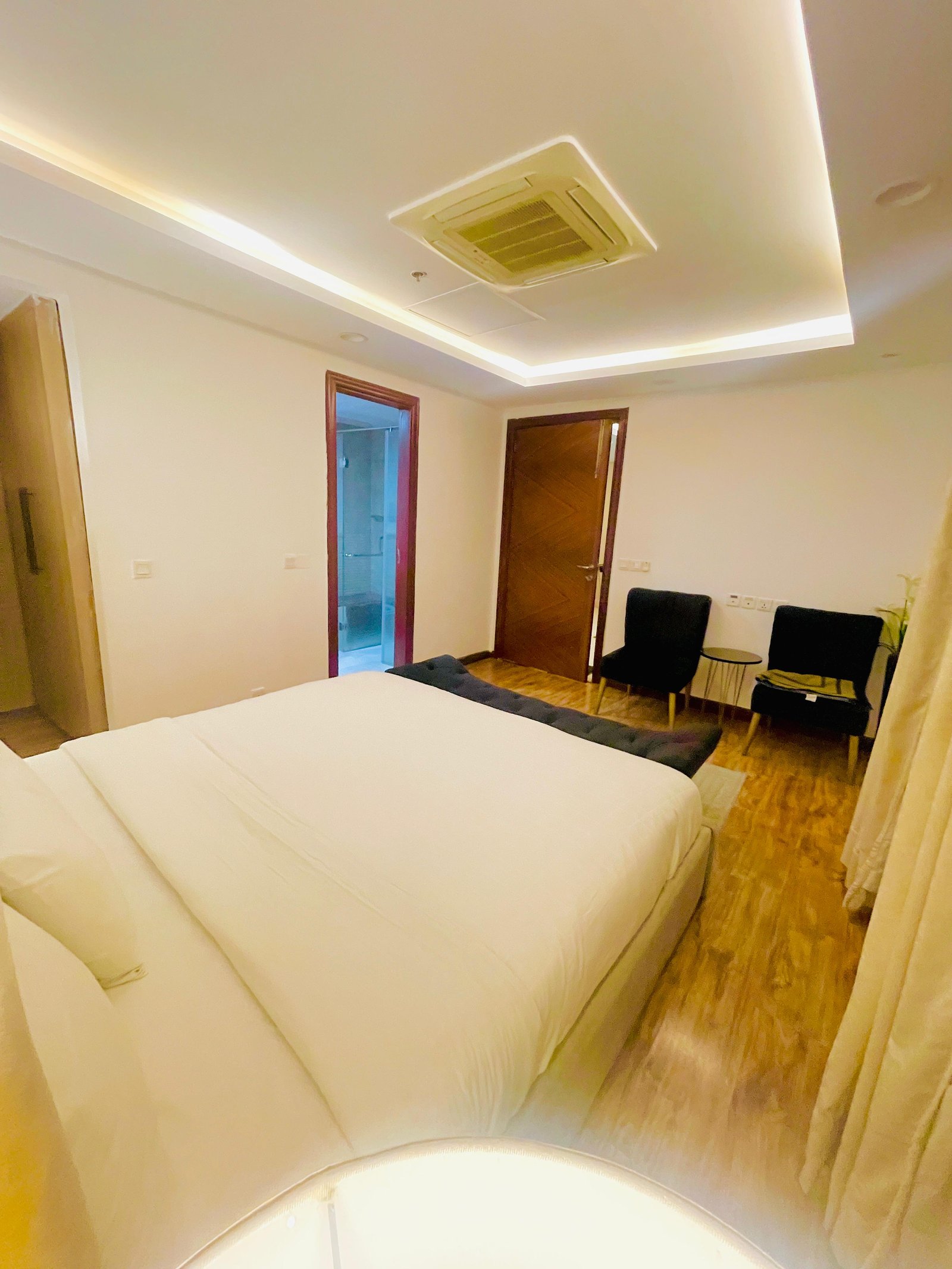 Luxury Three Bedroom Apartment in Lahore – Premium Living with Modern Amenities
