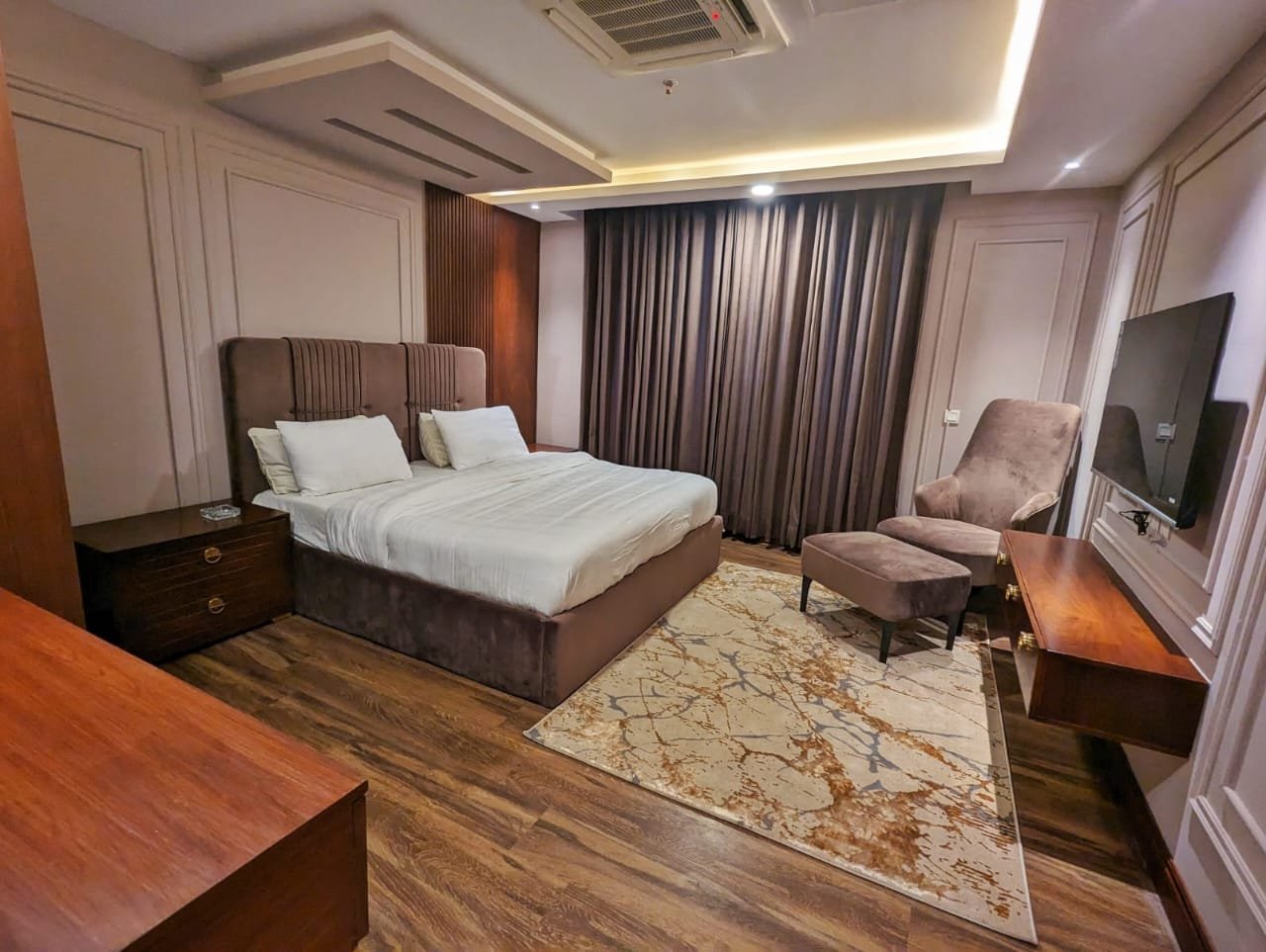 Cozy One Bedroom Apartment in Lahore – Ideal for Singles & Young Professionals